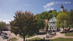 Náměstí, Hrad a Trůba