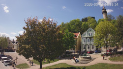 Náměstí, Hrad a Trůba