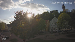 Náměstí, Hrad a Trůba