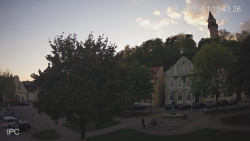 Náměstí, Hrad a Trůba