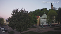 Náměstí, Hrad a Trůba