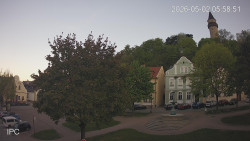 Náměstí, Hrad a Trůba