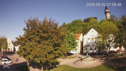 Náměstí, Hrad a Trůba