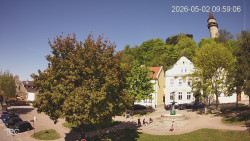 Náměstí, Hrad a Trůba
