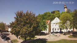 Náměstí, Hrad a Trůba