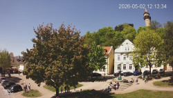 Náměstí, Hrad a Trůba