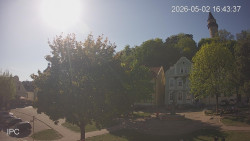 Náměstí, Hrad a Trůba