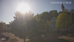 Náměstí, Hrad a Trůba