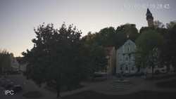 Náměstí, Hrad a Trůba