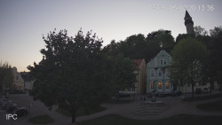 Náměstí, Hrad a Trůba