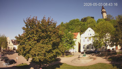 Náměstí, Hrad a Trůba