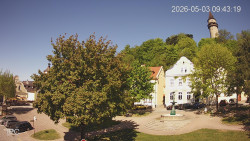 Náměstí, Hrad a Trůba