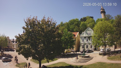 Náměstí, Hrad a Trůba