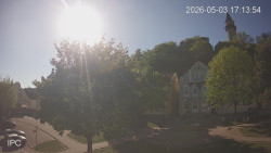 Náměstí, Hrad a Trůba