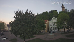 Náměstí, Hrad a Trůba