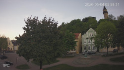 Náměstí, Hrad a Trůba