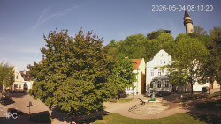 Náměstí, Hrad a Trůba