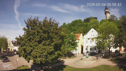 Náměstí, Hrad a Trůba