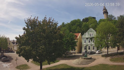 Náměstí, Hrad a Trůba