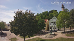 Náměstí, Hrad a Trůba