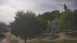 Náměstí, Hrad a Trůba