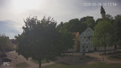 Náměstí, Hrad a Trůba
