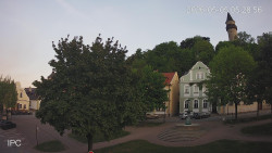 Náměstí, Hrad a Trůba