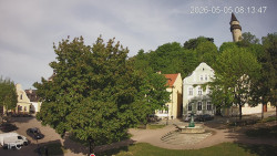 Náměstí, Hrad a Trůba