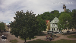 Náměstí, Hrad a Trůba