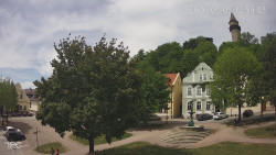 Náměstí, Hrad a Trůba