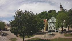 Náměstí, Hrad a Trůba