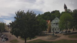Náměstí, Hrad a Trůba