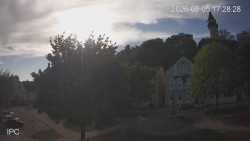 Náměstí, Hrad a Trůba