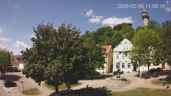 Náměstí, Hrad a Trůba