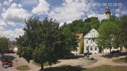 Náměstí, Hrad a Trůba