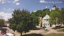 Náměstí, Hrad a Trůba