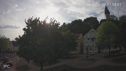 Náměstí, Hrad a Trůba