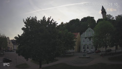 Náměstí, Hrad a Trůba