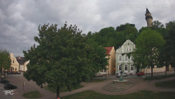 Náměstí, Hrad a Trůba