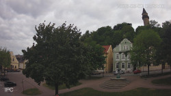 Náměstí, Hrad a Trůba