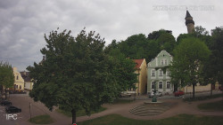 Náměstí, Hrad a Trůba