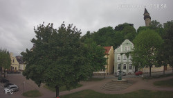 Náměstí, Hrad a Trůba