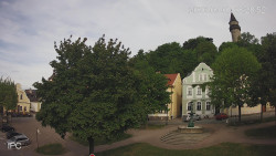 Náměstí, Hrad a Trůba