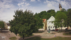 Náměstí, Hrad a Trůba