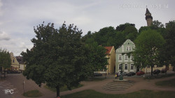 Náměstí, Hrad a Trůba
