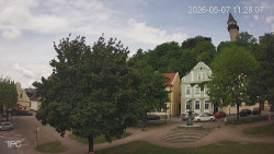 Náměstí, Hrad a Trůba