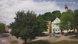 Náměstí, Hrad a Trůba