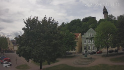Náměstí, Hrad a Trůba