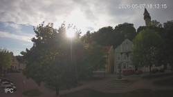 Náměstí, Hrad a Trůba
