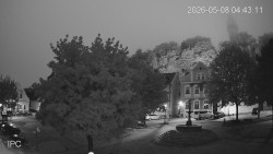Náměstí, Hrad a Trůba